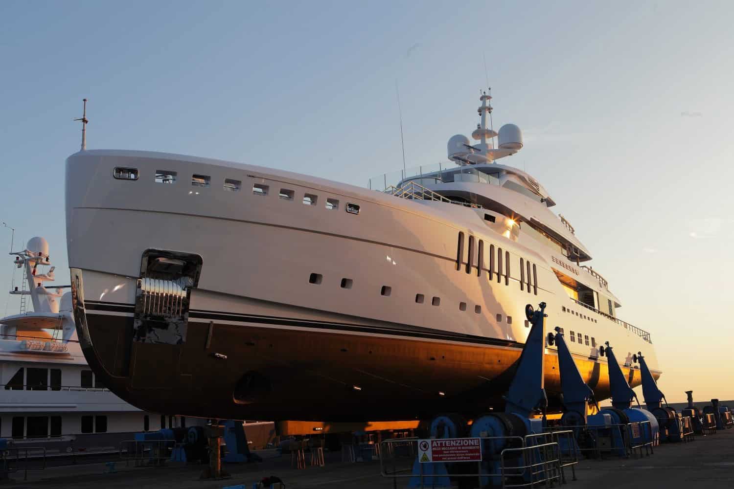 Benetti-FB268-SEASENSE_launch2-1500×1000