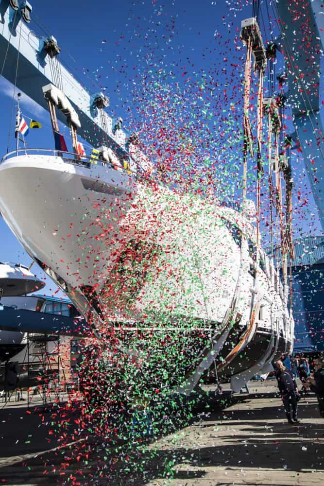 BD106_Launch-ceremony-in-Viareggio-667×1000