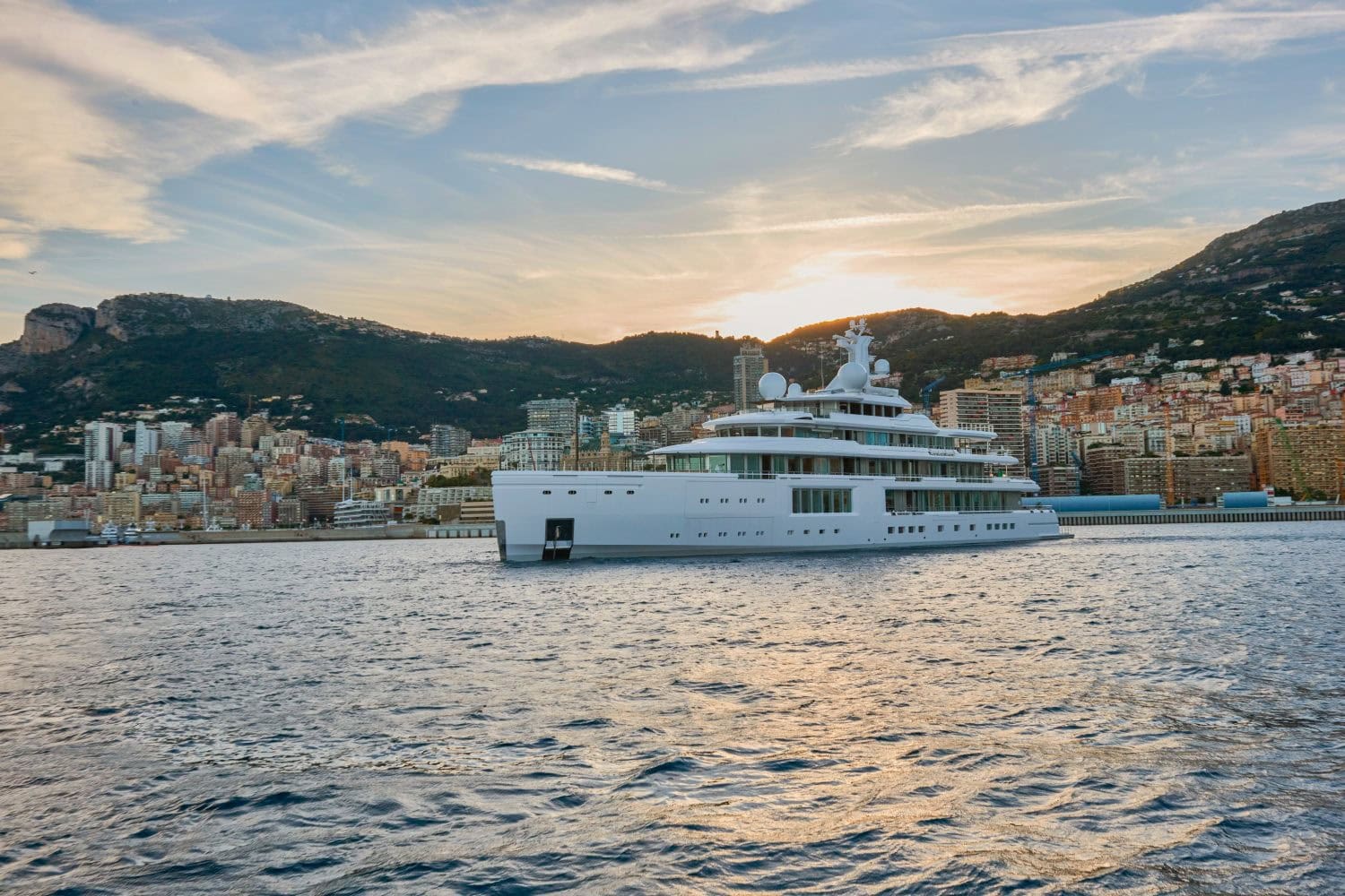 Benetti-FB-272-MY-Luminosity-in-Monaco-3-1500×1000
