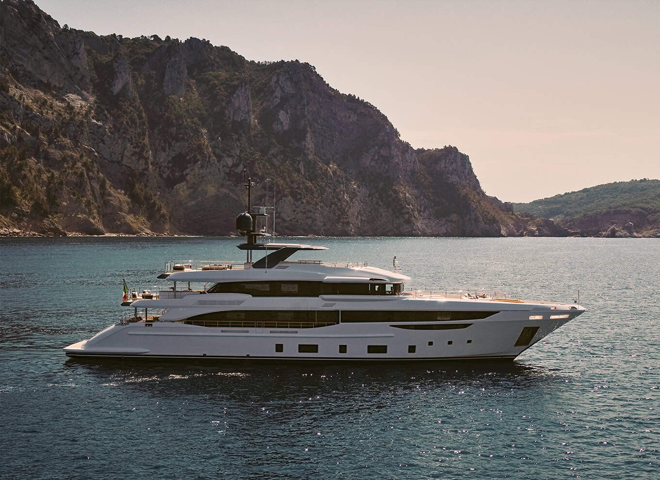 Benetti-Media-Room-Boatshow-Card-Diamond-44M-MY-Ink