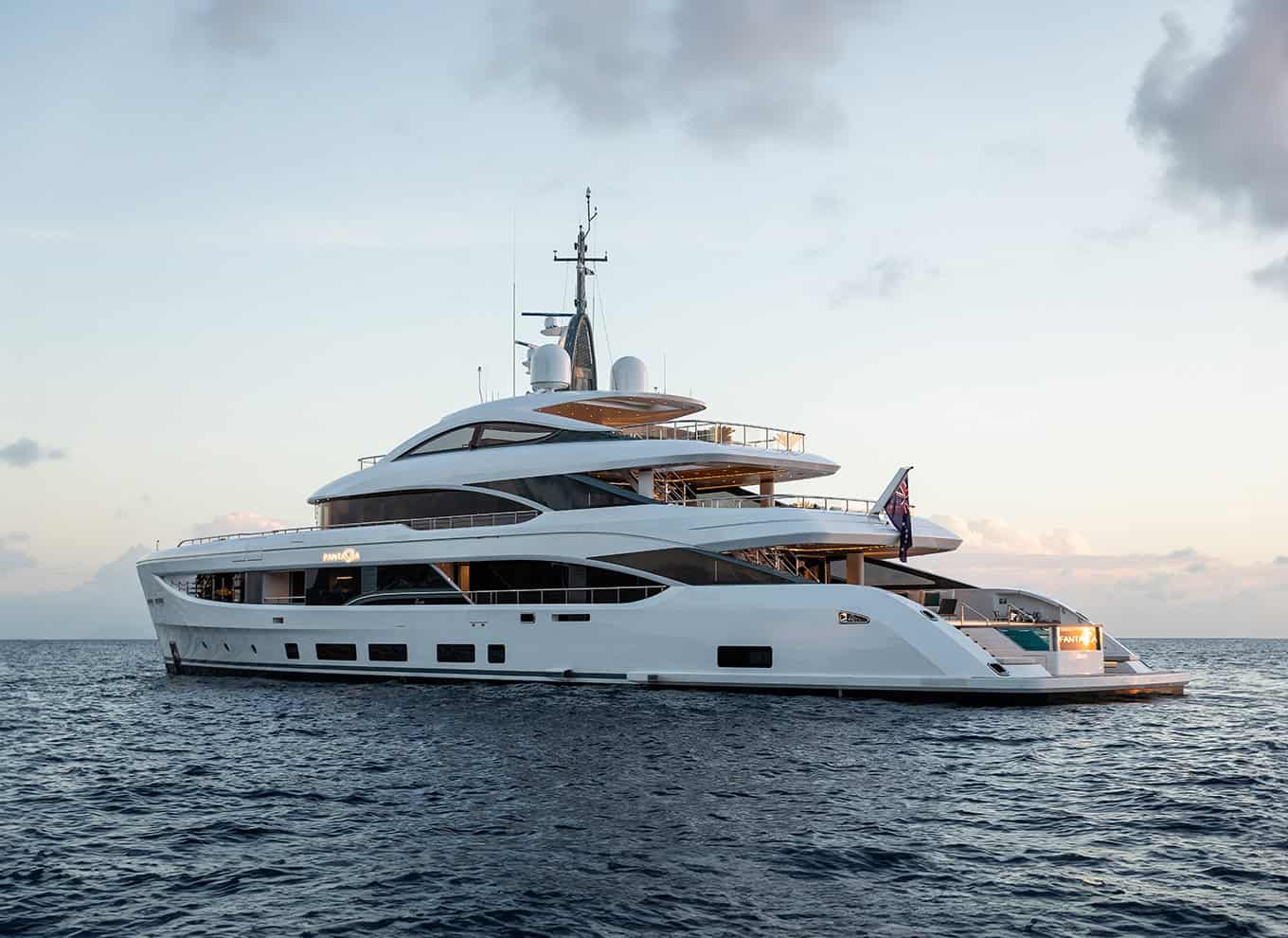 Benetti-Media-Room-Boatshow-Card-Fantsea