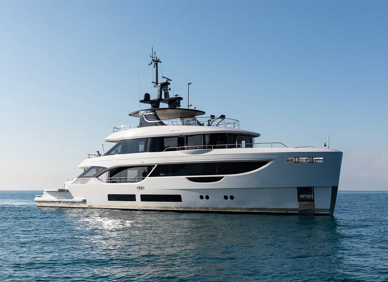 Benetti-Yachts-Oasis-34M-Card