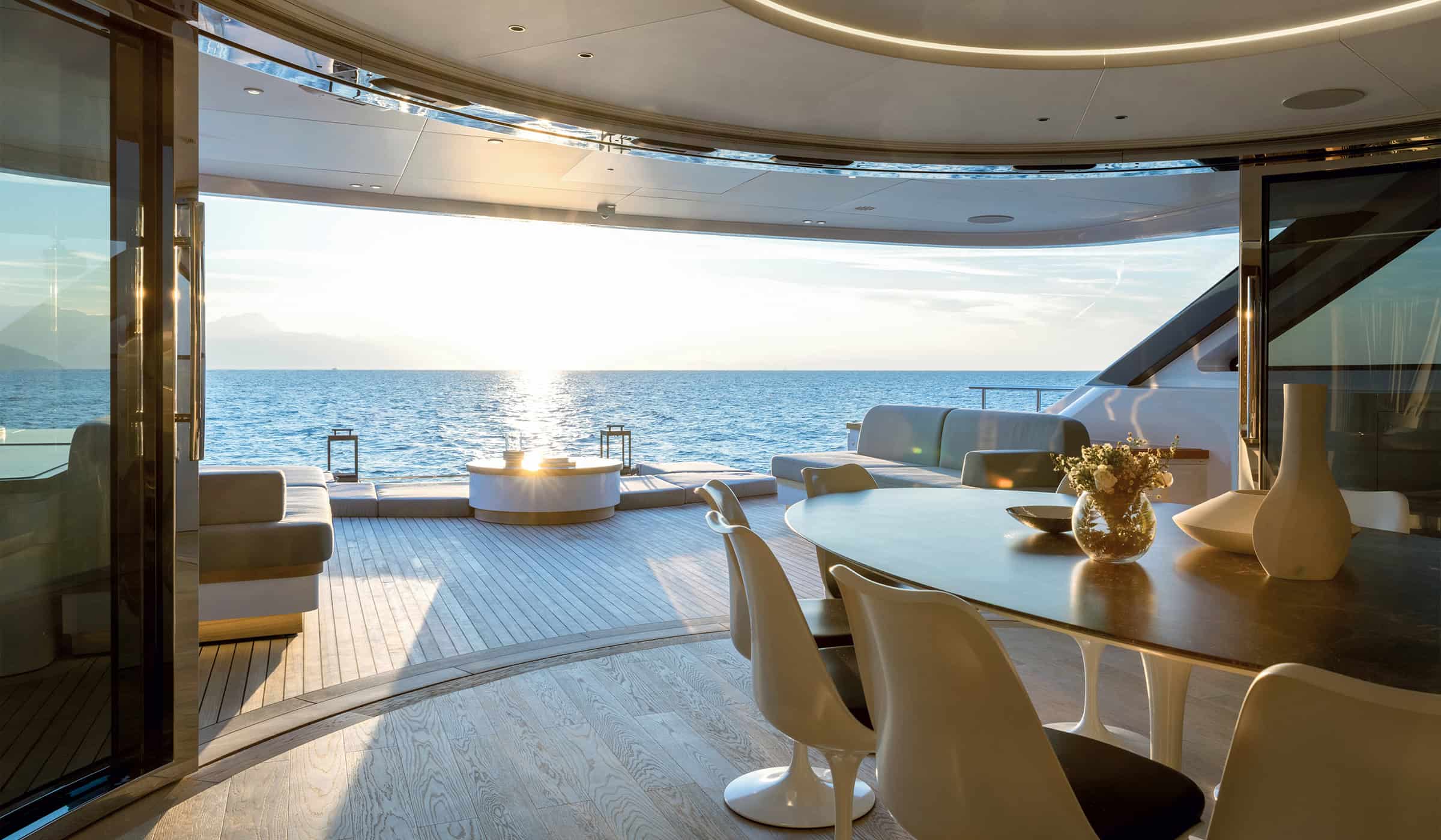 Benetti-Yachts-Oasis-34M-Exteriors-Carousel-04-Seamless-Space