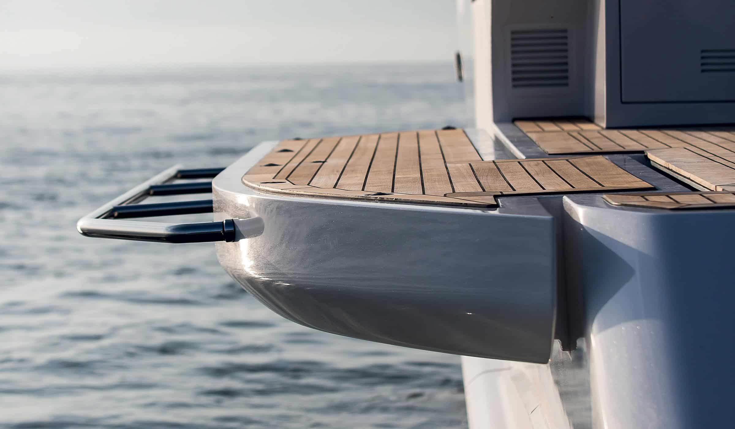 Benetti-Yachts-Oasis-Family-Carousel-01-Foldable-Wings