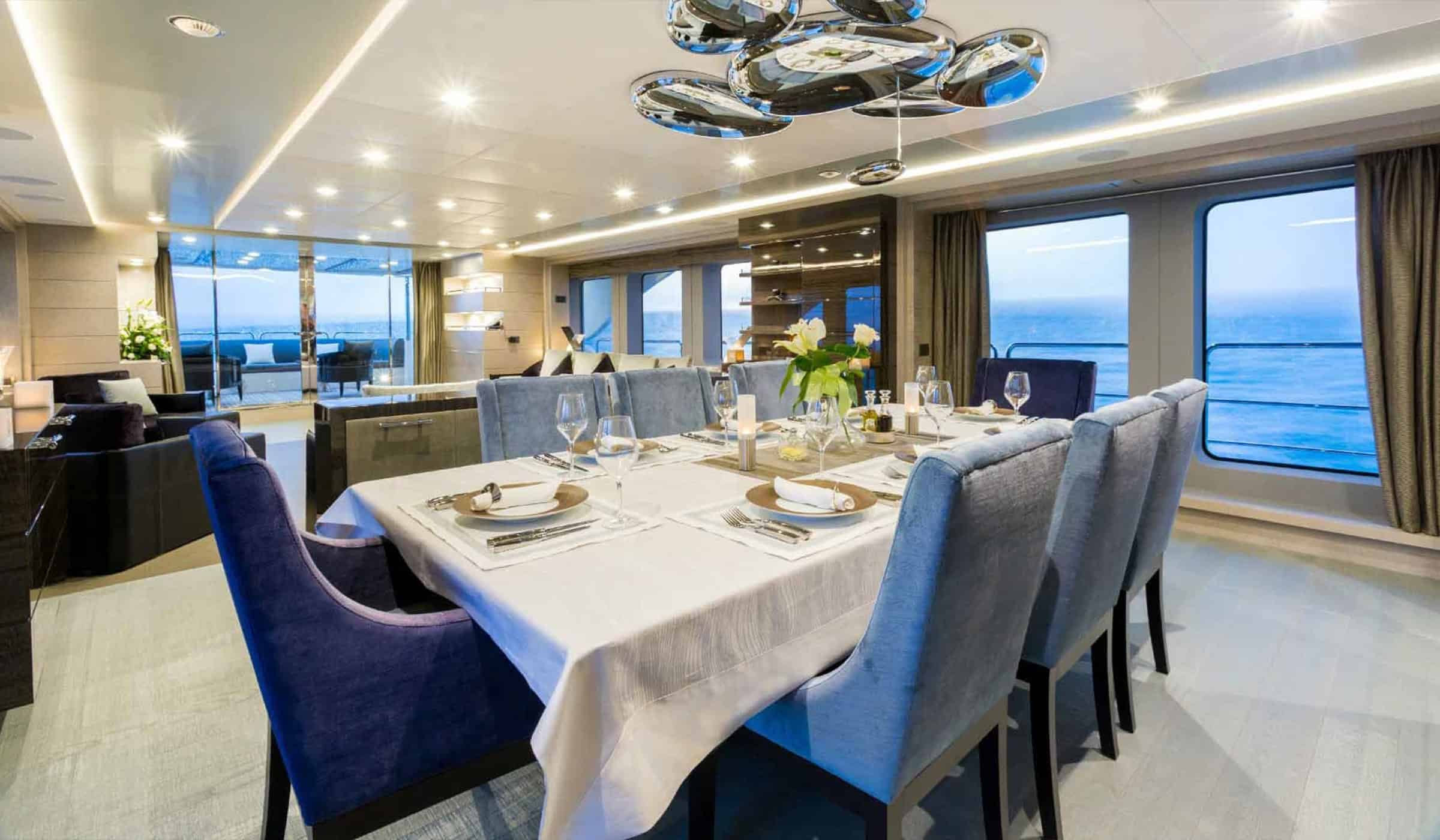 Benetti-HOY-Design-Hub-Zuretti-05-Carousel-02-Classic-121