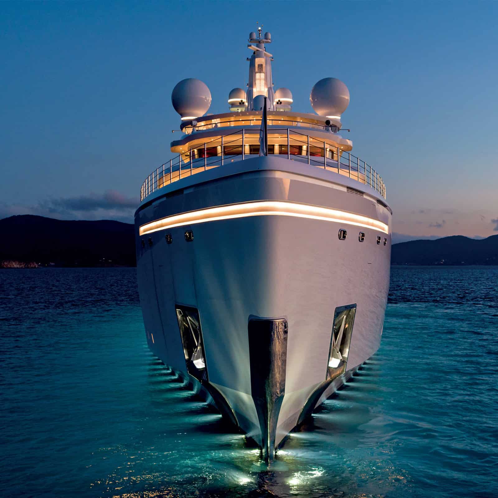Benetti-HOY-Hybrid-Yachts-Sustainability-03-Largest-Hybrid-Detail