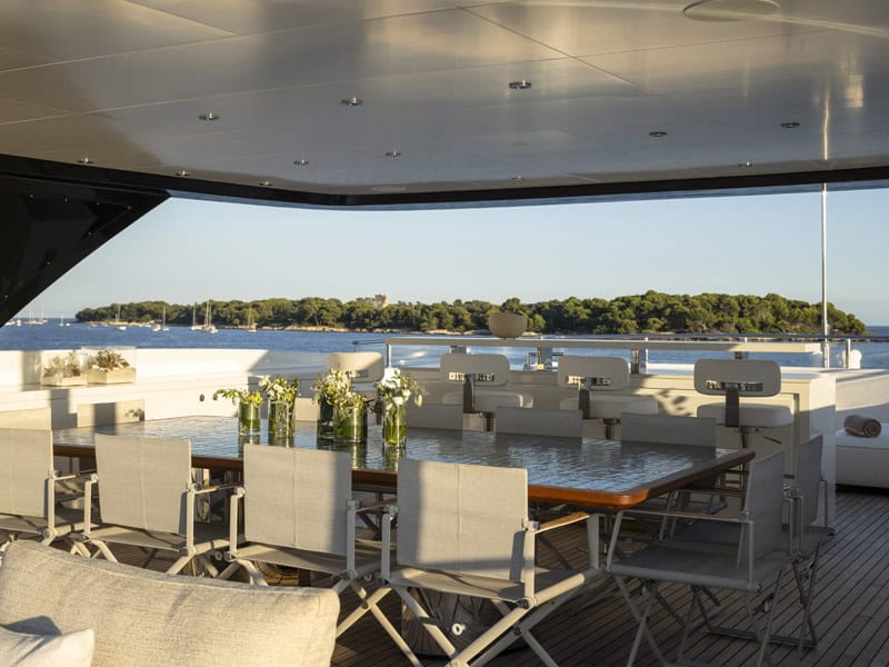 Benetti-Yachts-Class-44M-Exteriors