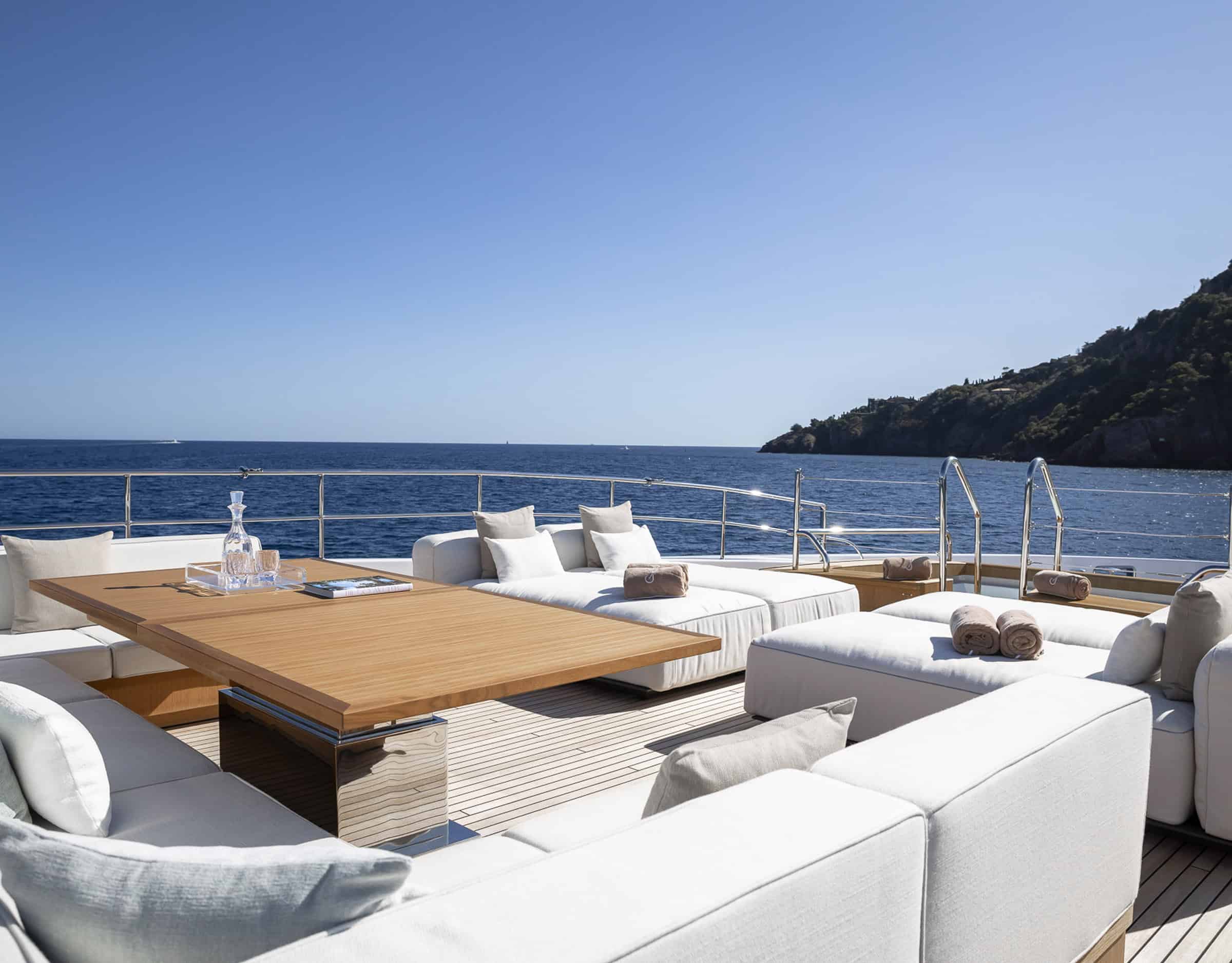 Benetti-Yachts-Class-44M-Exteriors-03