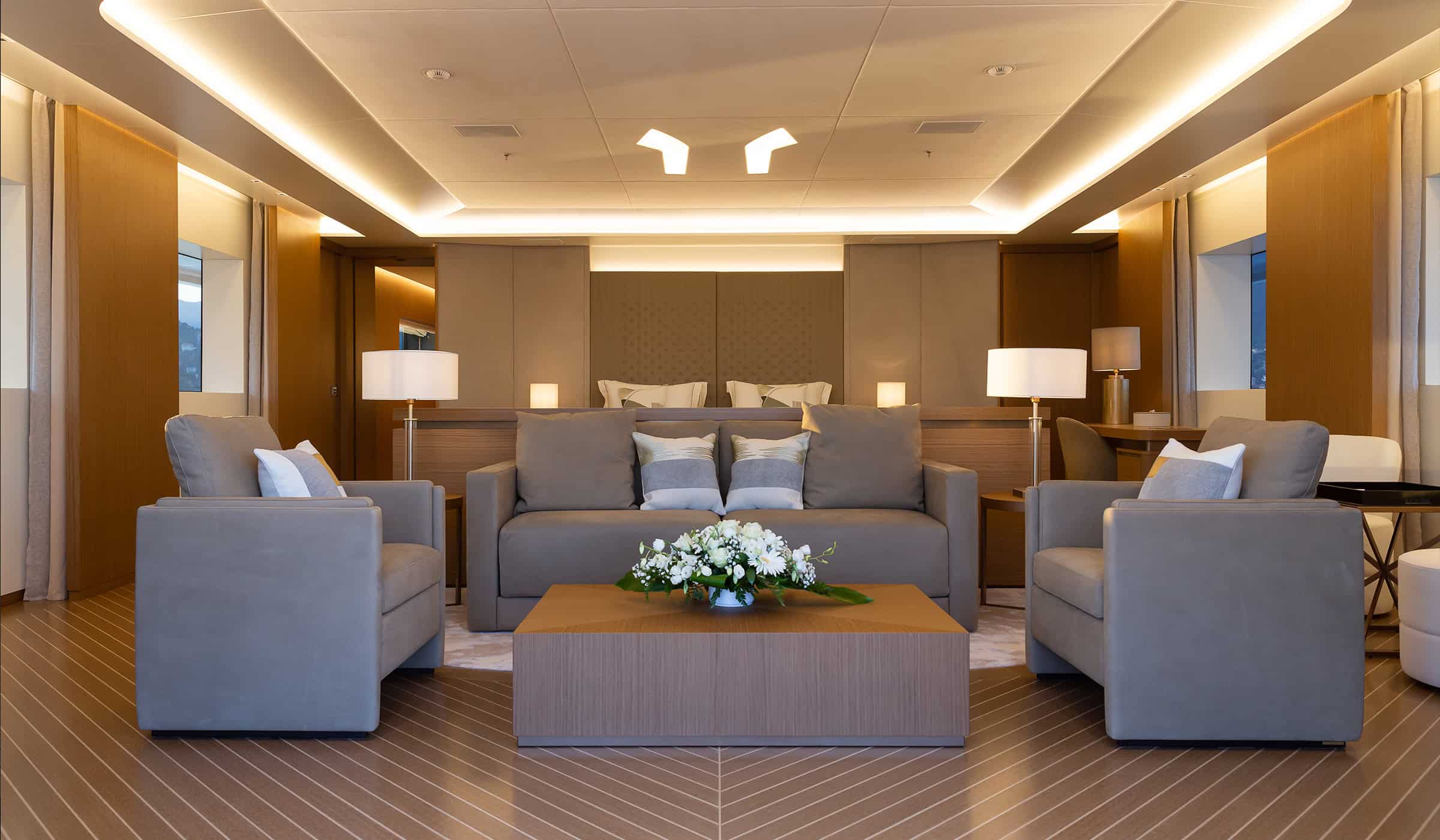 Benetti-Yachts-Custom-Alfa-Interiors-01-Carousel-03-Living-Area