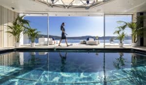 Benetti-Yachts-Custom-FB272-Luminosity-07-Carousel-03-Beach-Club-Jacuzzi