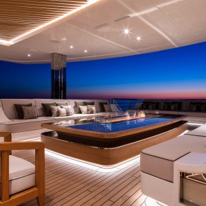Benetti-Yachts-Custom-Lana-Exteriors-04-02