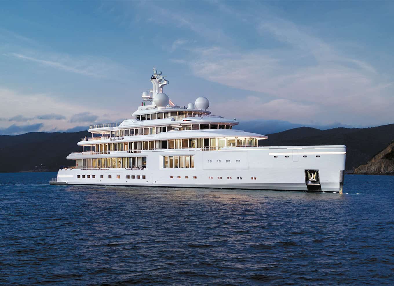 01.Benetti-Menu-Yachts-Custom