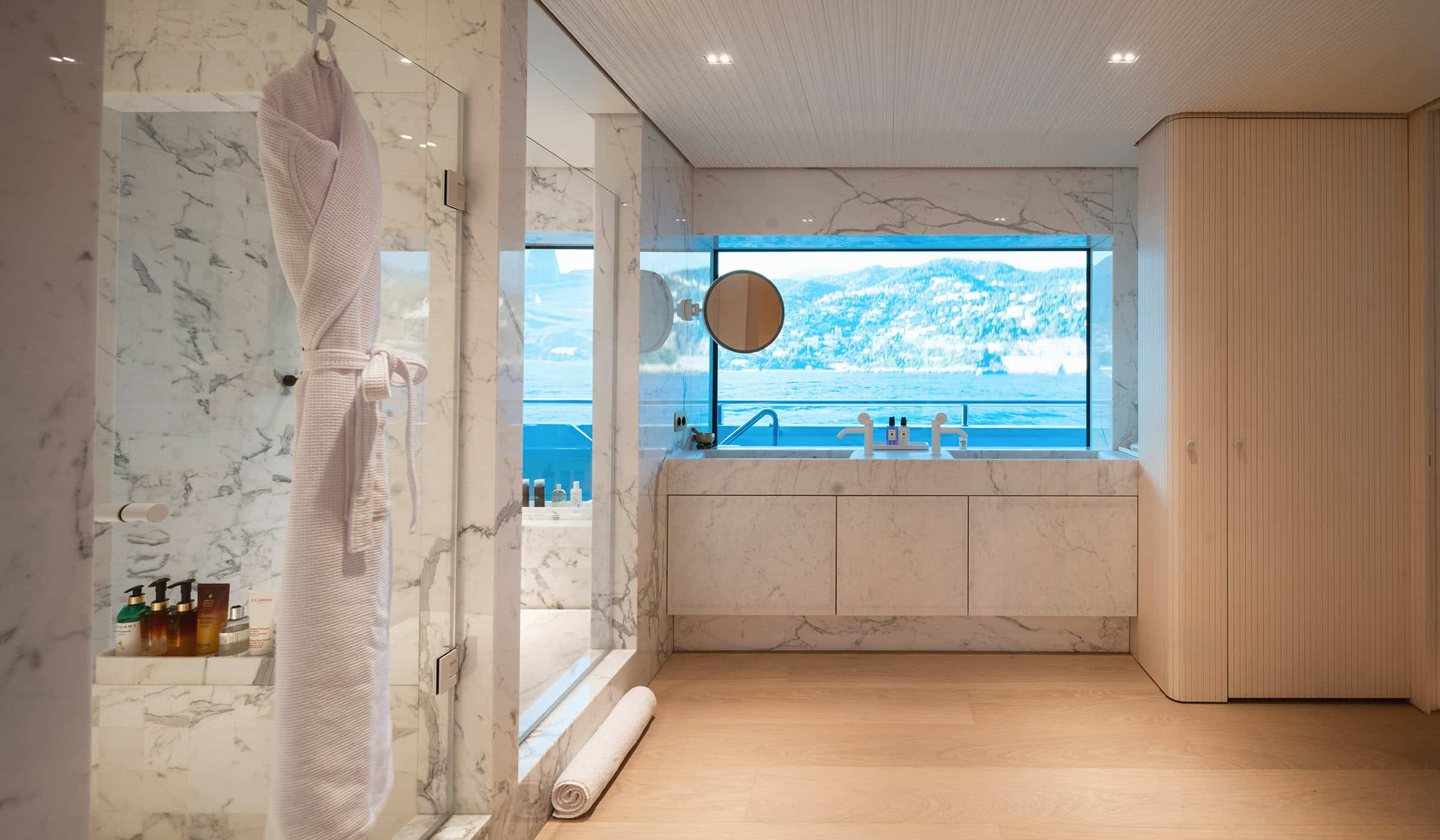 Benetti_MY Kasper 7_master bathroom