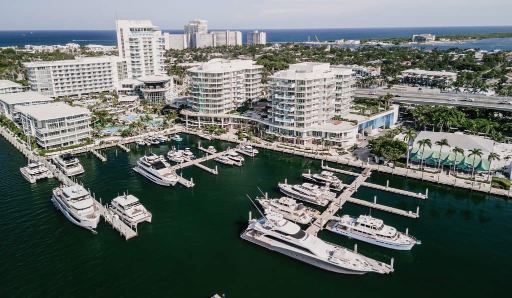 AZIMUT BENETTI OFFICE